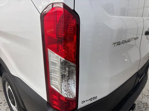 Used 2022 Ford Transit 250 Low Roof RWD image 33