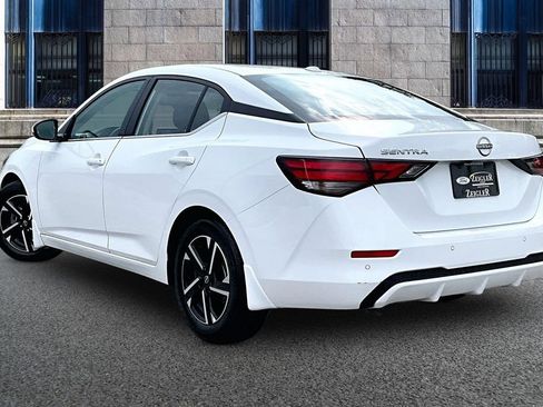 Used 2025 Nissan Sentra SV w/ All-Weather Package FWD image 10