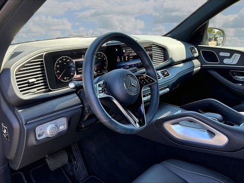 Used 2025 Mercedes-Benz GLE 350 4MATIC image 17