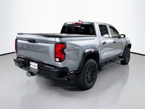 Used 2024 Chevrolet Colorado Trail Boss w/ Technology Package image 7