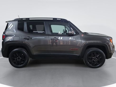 Used 2018 Jeep Renegade Trailhawk w/ UConnect 8.4 Nav Group image 2