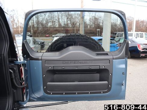 Used 2020 Land Rover Defender 110 S image 37