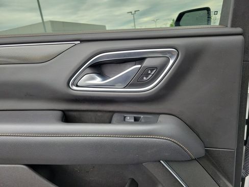 Used 2021 GMC Yukon XL AT4 w/ AT4 Premium Package AWD/4WD image 15