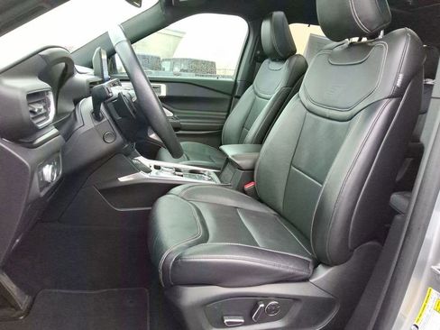 Used 2020 Ford Explorer ST w/ ST Street Pack AWD/4WD image 12