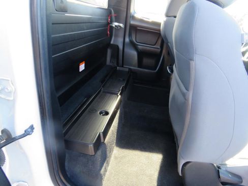 Used 2022 Toyota Tacoma SR AWD/4WD image 27