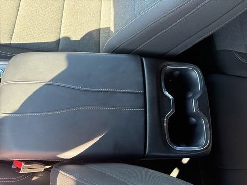 Used 2025 GMC Acadia Elevation FWD image 23