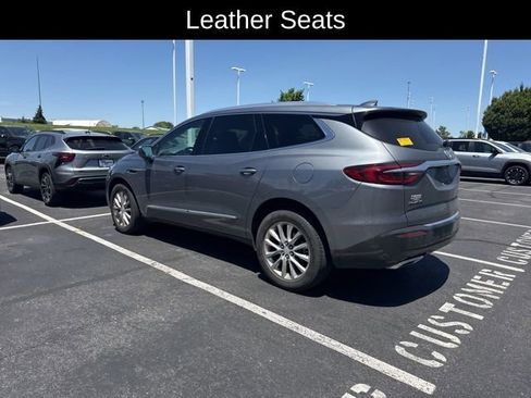 Used 2018 Buick Enclave Premium w/ Experience Buick Package AWD/4WD image 3