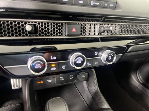Certified 2025 Honda Civic Sport image 28