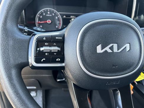 Used 2022 Kia Sorento LX FWD image 20