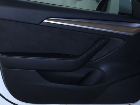 Used 2022 Tesla Model 3 Long Range image 11