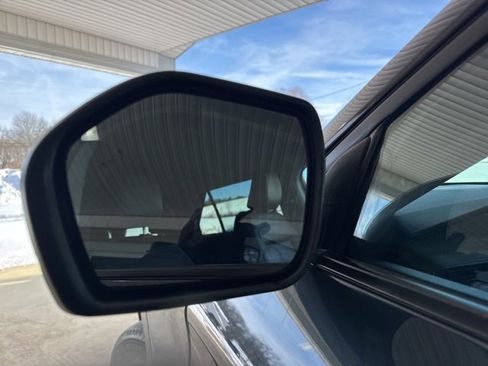 Used 2022 Ford Explorer XLT w/ Equipment Group 202A image 37