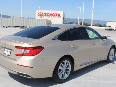 Used 2019 Honda Accord LX image 3