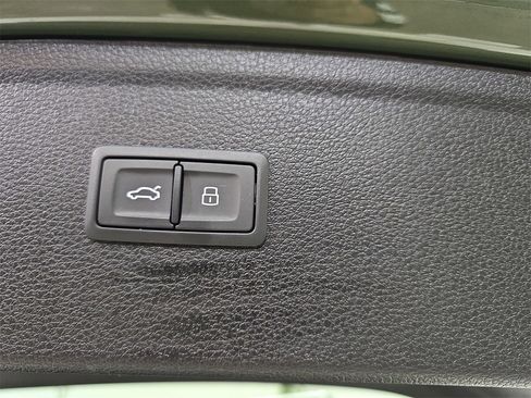 Certified 2025 Audi Q5 2.0T Premium Plus w/ Premium Plus Package image 13