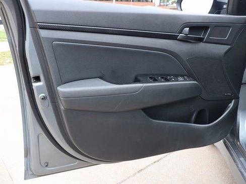 Used 2018 Hyundai Elantra Sport w/ Sport Premium Package 03 FWD image 31