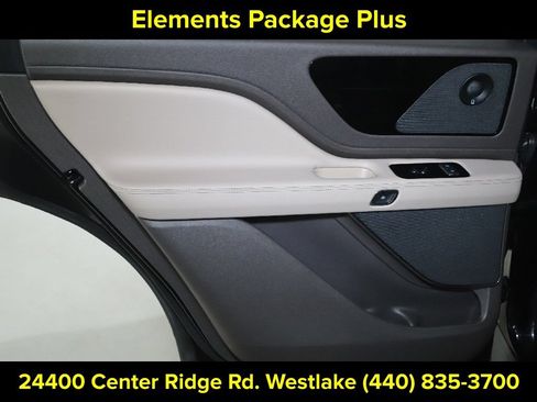 Used 2024 Lincoln Aviator Reserve w/ Elements Package Plus AWD/4WD image 13
