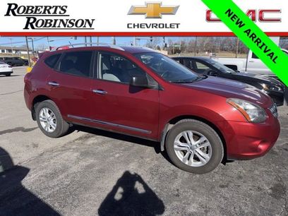 Used 2015 Nissan Rogue S w/ Convenience Package