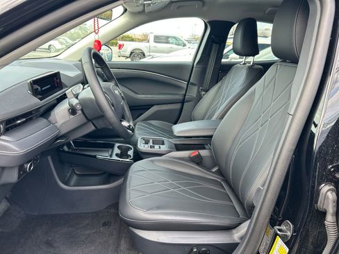 Used 2025 Ford Mustang Mach-E Select image 11