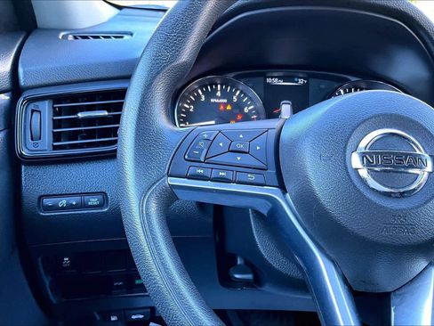 Used 2017 Nissan Rogue S image 21