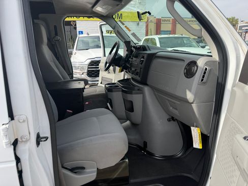 Used 2014 Ford E-150 and Econoline 150 w/ Power Group RWD image 16