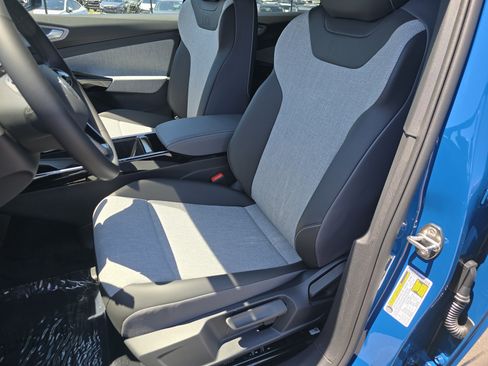New 2026 Volkswagen ID.4 Pro RWD image 19