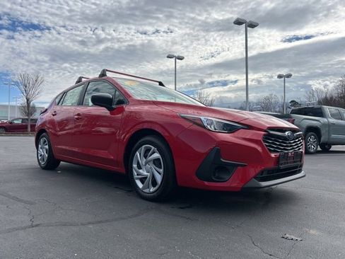 Used 2025 Subaru Impreza 2.0i image 3