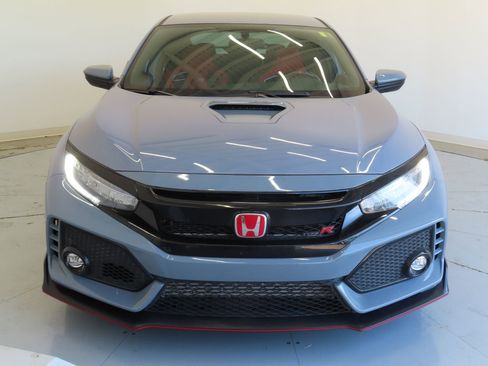 Used 2019 Honda Civic Type R image 10