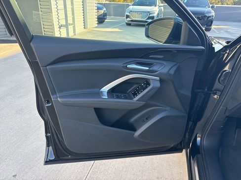 Certified 2025 Audi Q5 Premium Plus w/ Premium Plus image 10