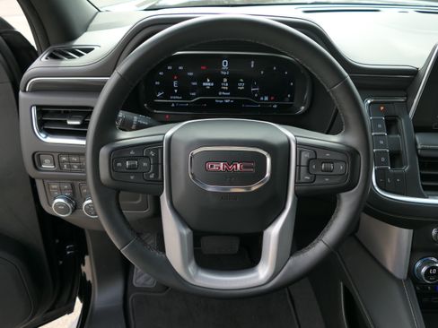 Used 2023 GMC Yukon SLT w/ SLT Premium Package AWD/4WD image 19