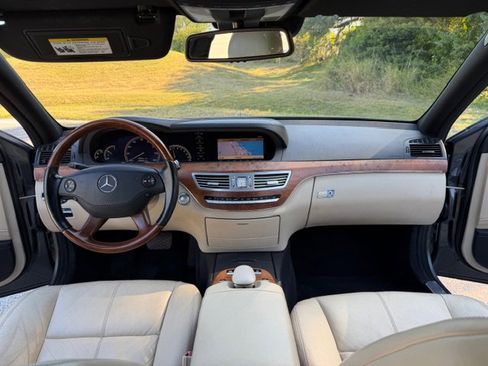 Used 2007 Mercedes-Benz S 550 image 16