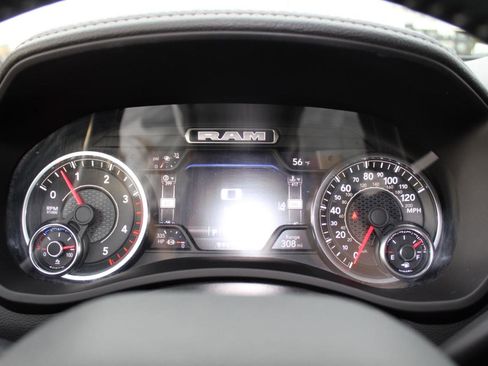 Used 2022 RAM 3500 Laramie AWD/4WD image 13