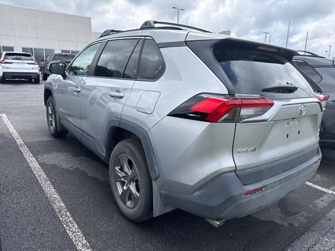 Used 2025 Toyota RAV4 XLE w/ Convenience Package AWD/4WD image 5