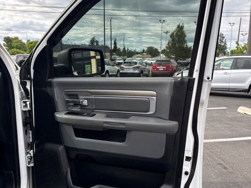 Used 2014 RAM 2500 SLT AWD/4WD image 16