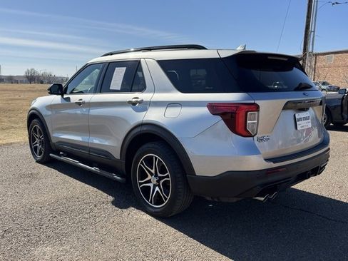 Used 2020 Ford Explorer ST w/ Premium Technology Package image 4