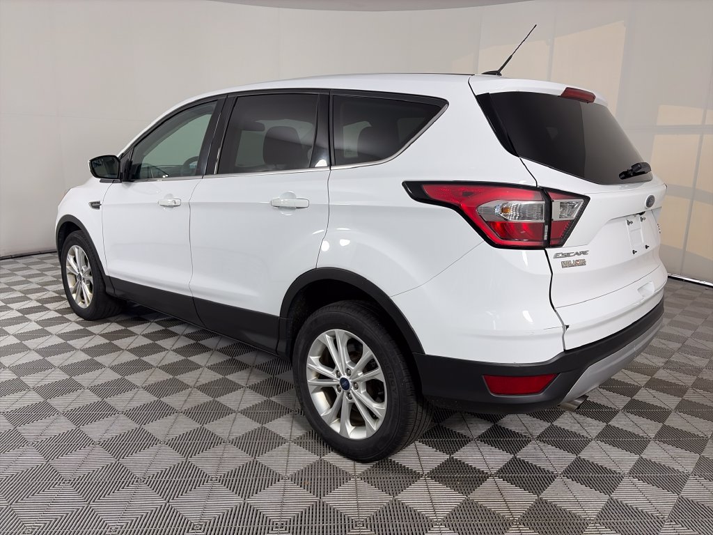 Used 2017 Ford Escape SE AWD/4WD image 5