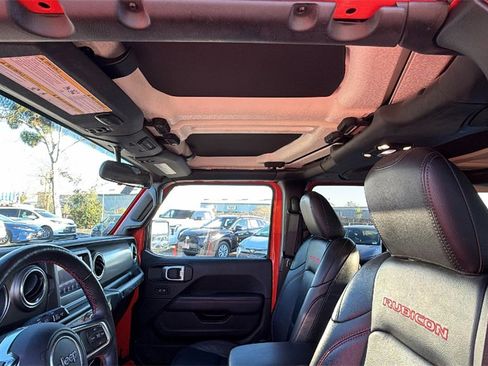 Used 2019 Jeep Wrangler Unlimited Rubicon w/ Cold Weather Group image 19