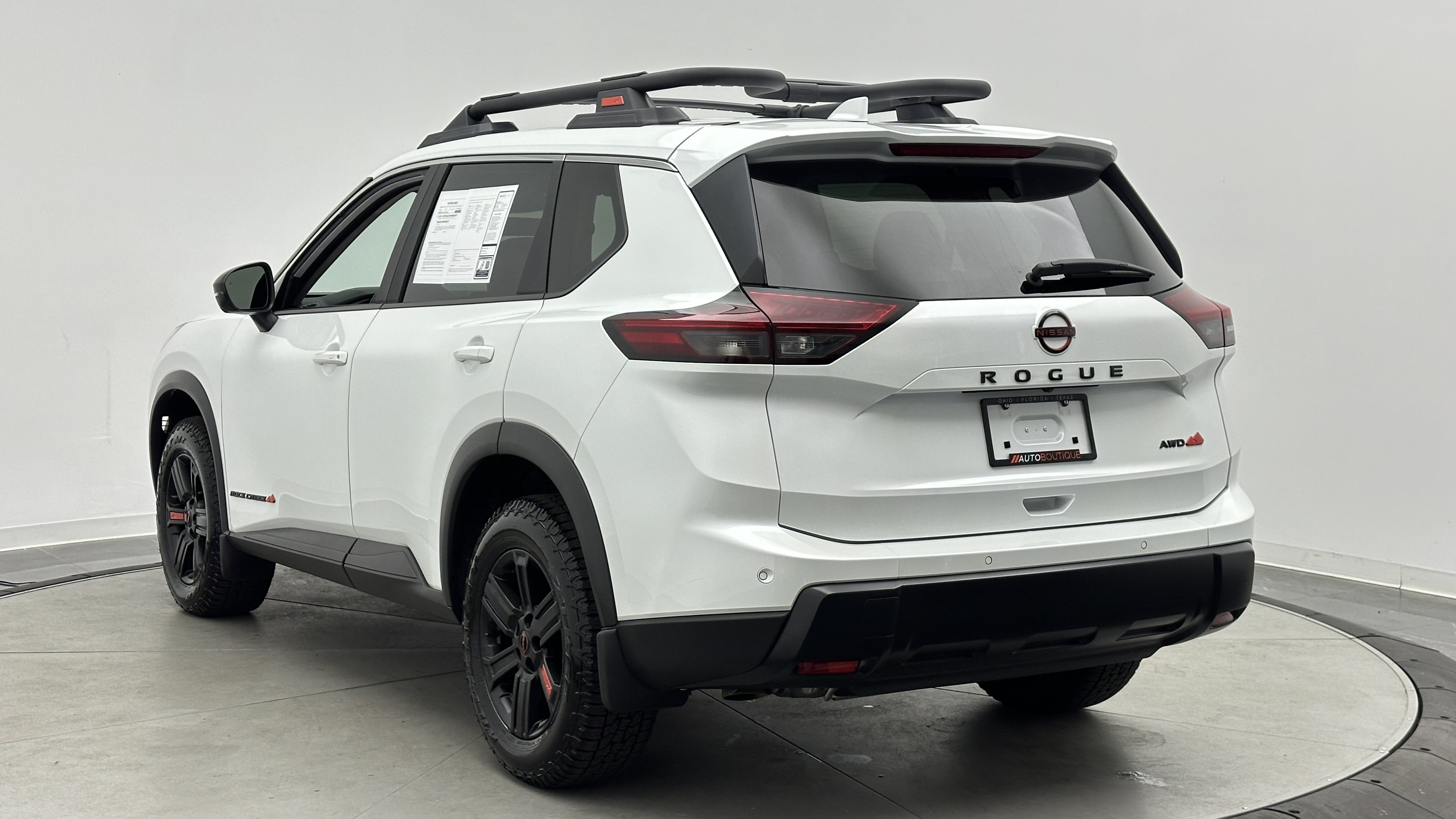 Used 2025 Nissan Rogue SV w/ Rock Creek Premium Package AWD/4WD image 5
