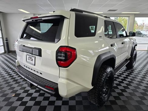 Used 2025 Toyota 4Runner SR5 image 3