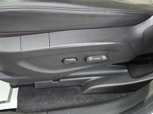Certified 2019 Buick Encore Preferred FWD image 25