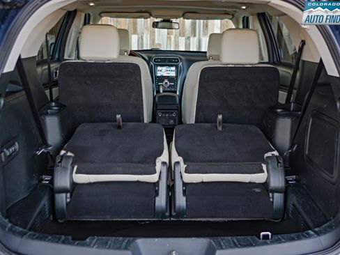Used 2019 Ford Explorer Platinum image 31