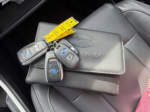 Certified 2022 Subaru Ascent Limited w/ Technology Package image 24