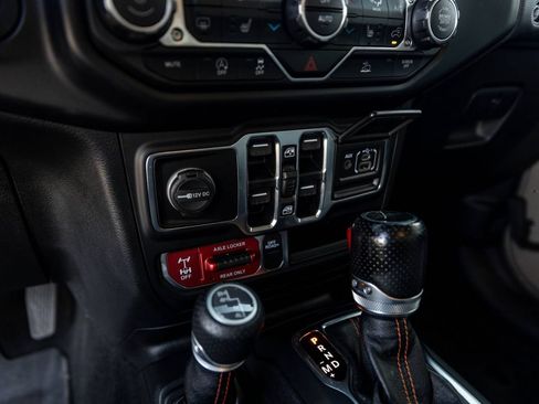 Used 2020 Jeep Gladiator Mojave w/ LED Lighting Group AWD/4WD image 11