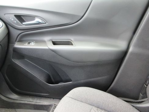 Used 2024 Chevrolet Equinox LT w/ LPO, Floor Liner Package FWD image 31