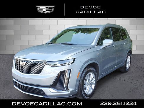 New 2025 Cadillac XT6 Luxury image 1