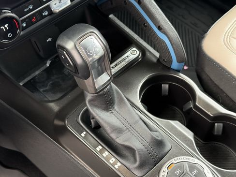 Used 2023 Ford Bronco Wildtrak image 23