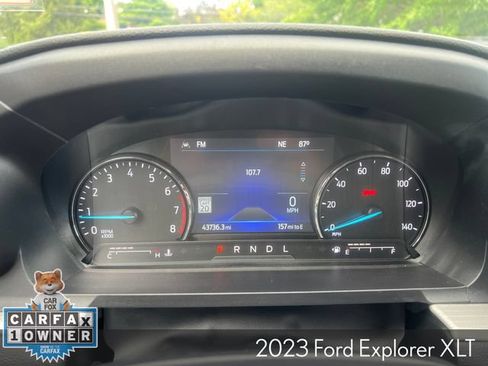 Used 2023 Ford Explorer XLT w/ Equipment Group 202A AWD/4WD image 15