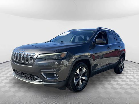 Used 2019 Jeep Cherokee Limited image 3