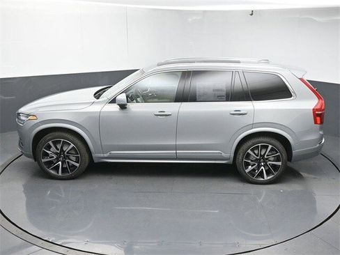 New 2025 Volvo XC90 B5 Plus w/ Protection Package Premier image 47