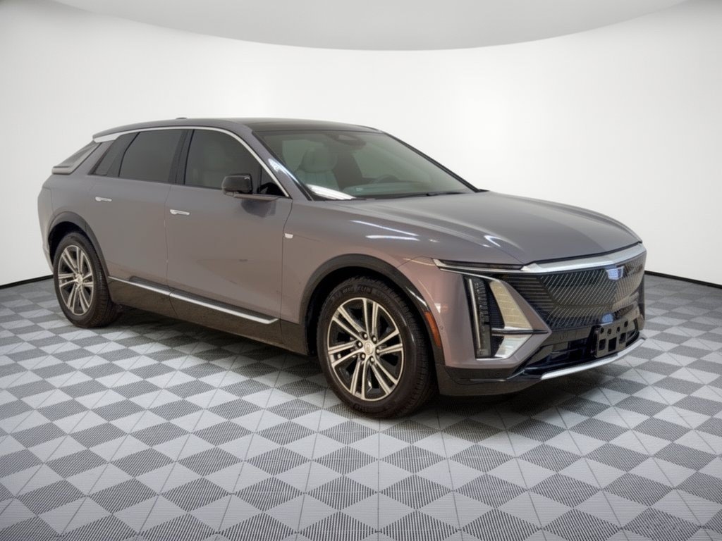 Used 2024 Cadillac Lyriq Luxury RWD image 7