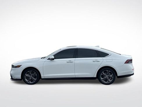 Used 2025 Honda Accord EX-L image 2