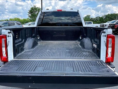 Used 2024 Ford F250 XLT AWD/4WD image 9